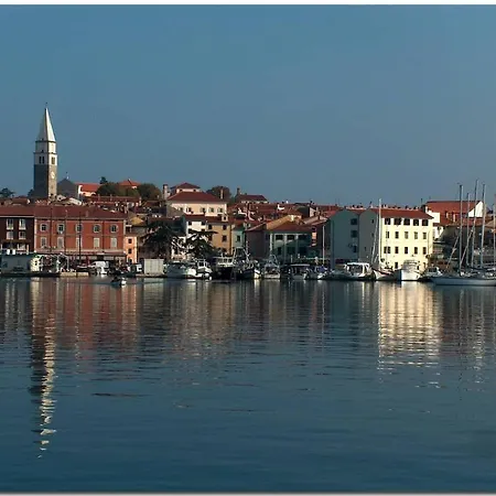 Isola *