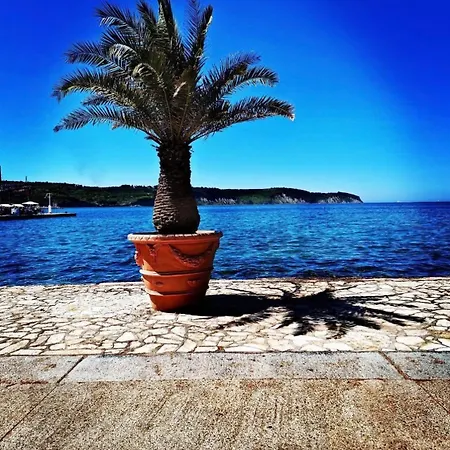 Isola Bed & Breakfast